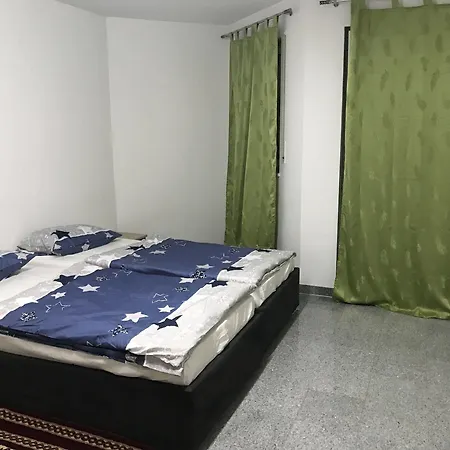 Kn Kahtan Boarding House *