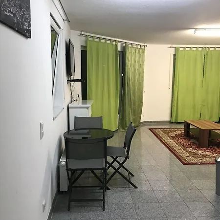 Διαμέρισμα Kn Kahtan Boarding House *