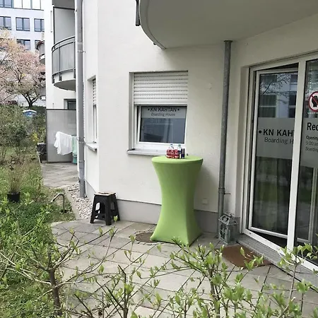 Kn Kahtan Boarding House * Munich