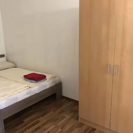 Apartment Kn Kahtan Boarding House *