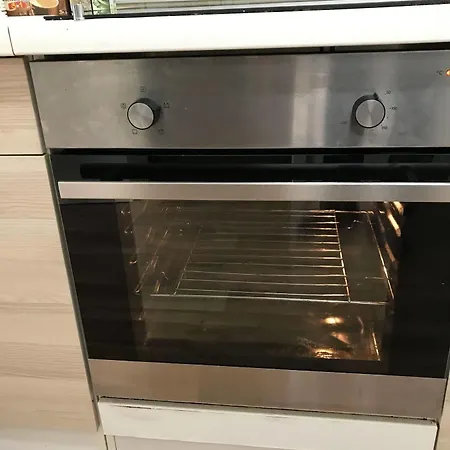 Kn Kahtan Boarding House Apartman München