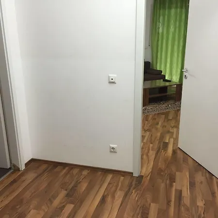 Kn Kahtan Boarding House