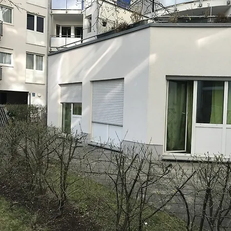 Kn Kahtan Boarding House דירה *