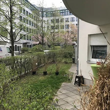 Kn Kahtan Boarding House Apartment Munich