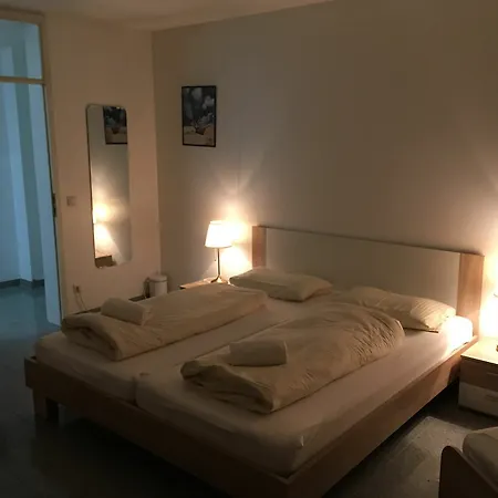 Kn Kahtan Boarding House * Munich