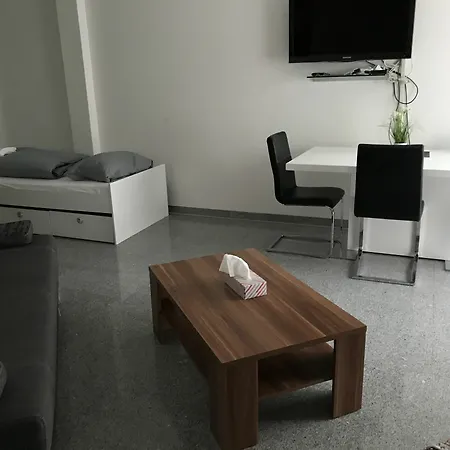 Kn Kahtan Boarding House * Munich